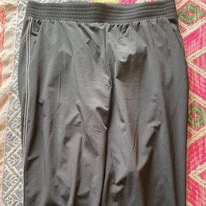 JOGGERS WITH STRIPE DETAIL